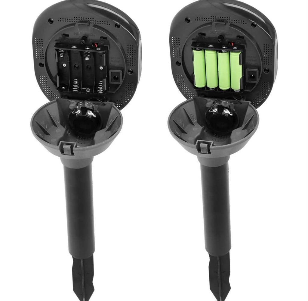 The solar sound/flash animal repeller