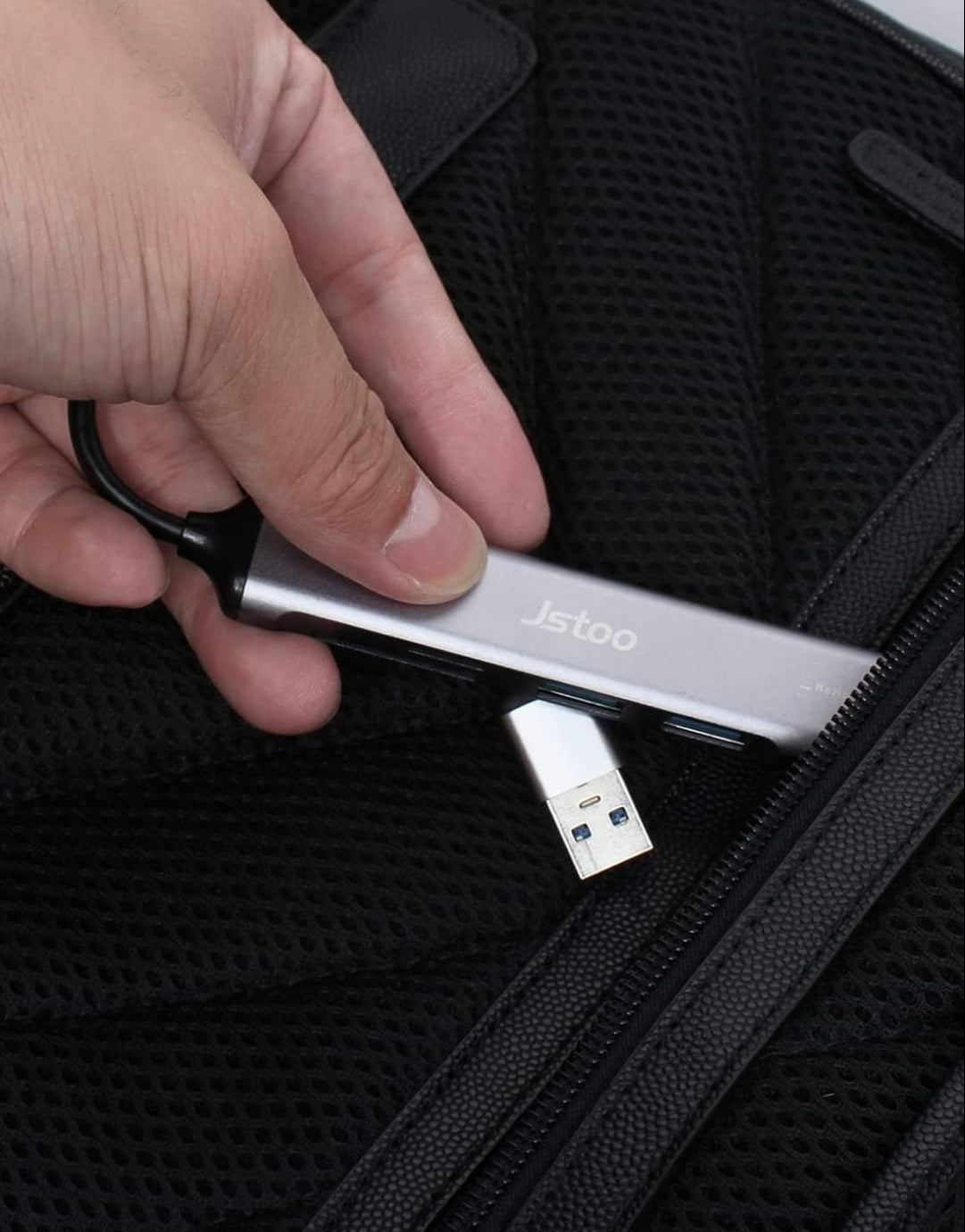 Jstoo 5 in 1 3.0 Hub with card Readers